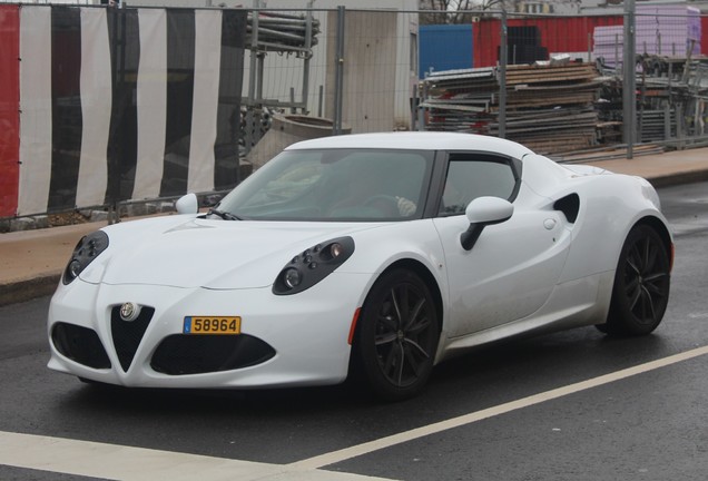 Alfa Romeo 4C Coupé