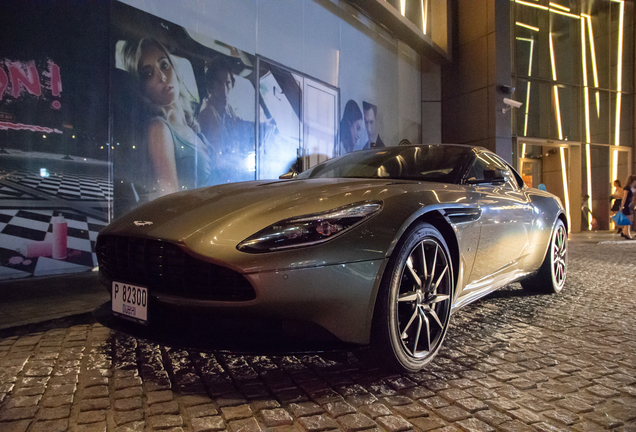 Aston Martin DB11