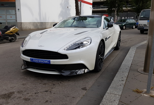 Aston Martin Vanquish 2013
