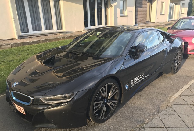 BMW i8