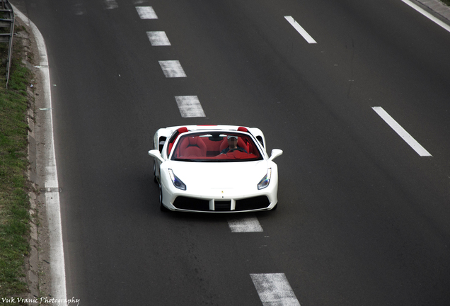 Ferrari 488 Spider