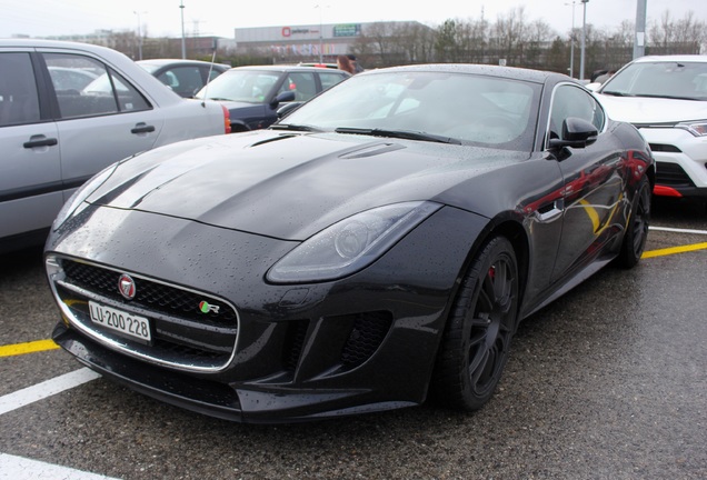 Jaguar F-TYPE R Coupé