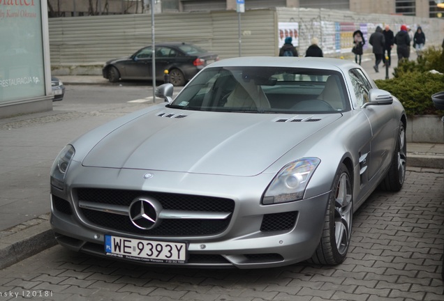 Mercedes-Benz SLS AMG