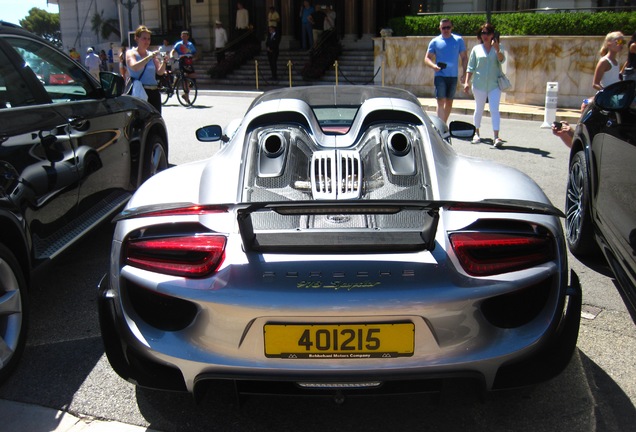 Porsche 918 Spyder Weissach Package