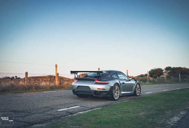 Porsche 991 GT2 RS Weissach Package