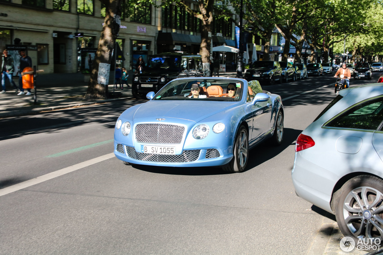 Bentley Continental GTC 2012