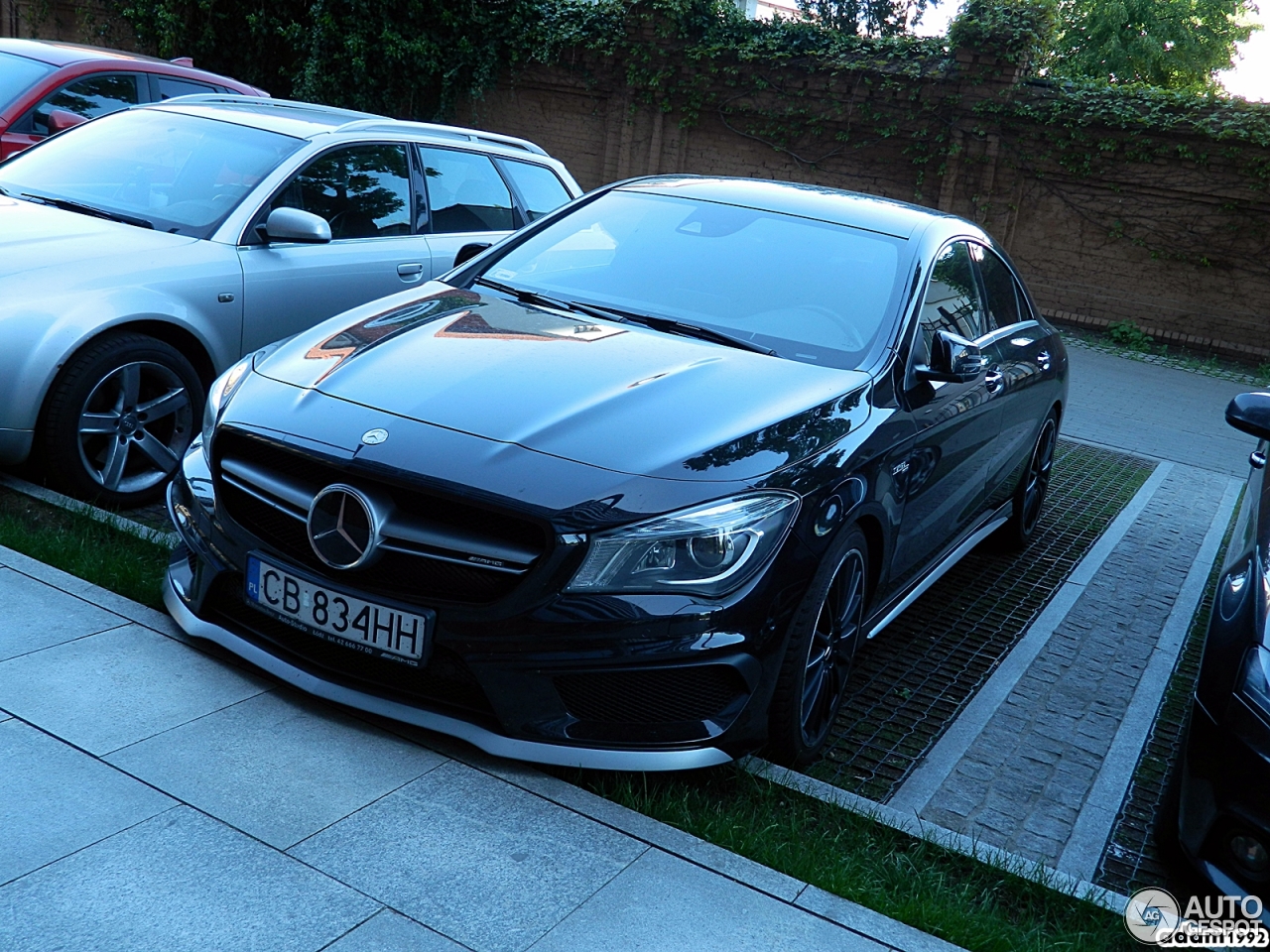 Mercedes-Benz CLA 45 AMG C117