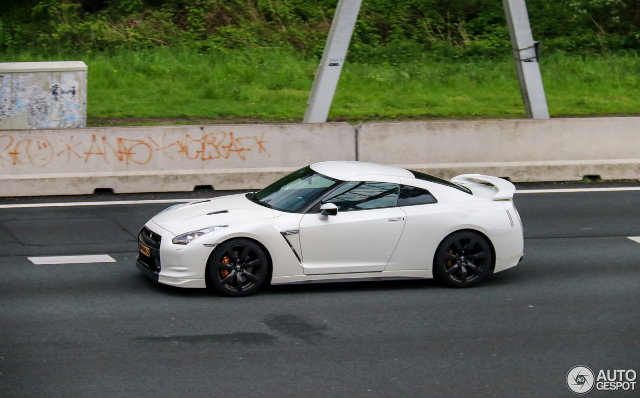 Nissan GT-R Switzer P600