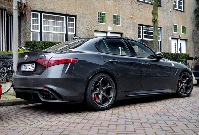 Alfa Romeo Giulia Quadrifoglio