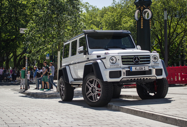 Mercedes-Benz G 500 4X4²