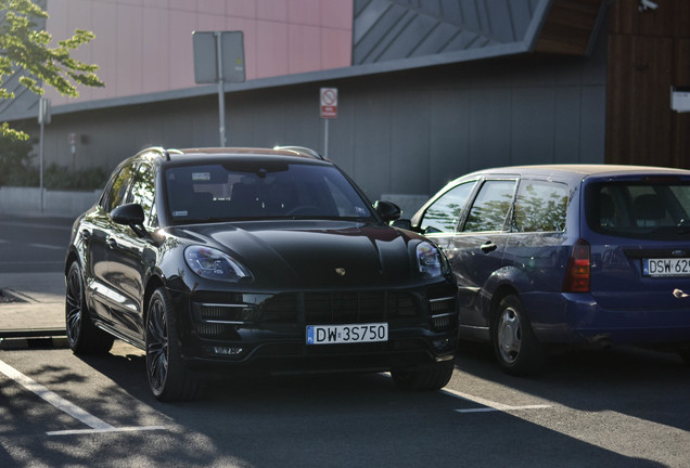 Porsche 95B Macan Turbo