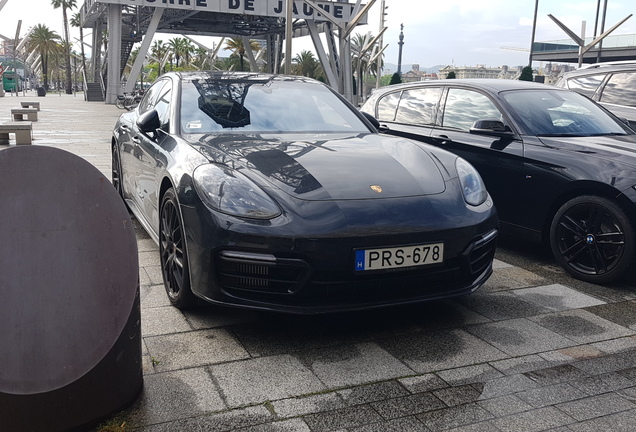 Porsche 971 Panamera Turbo