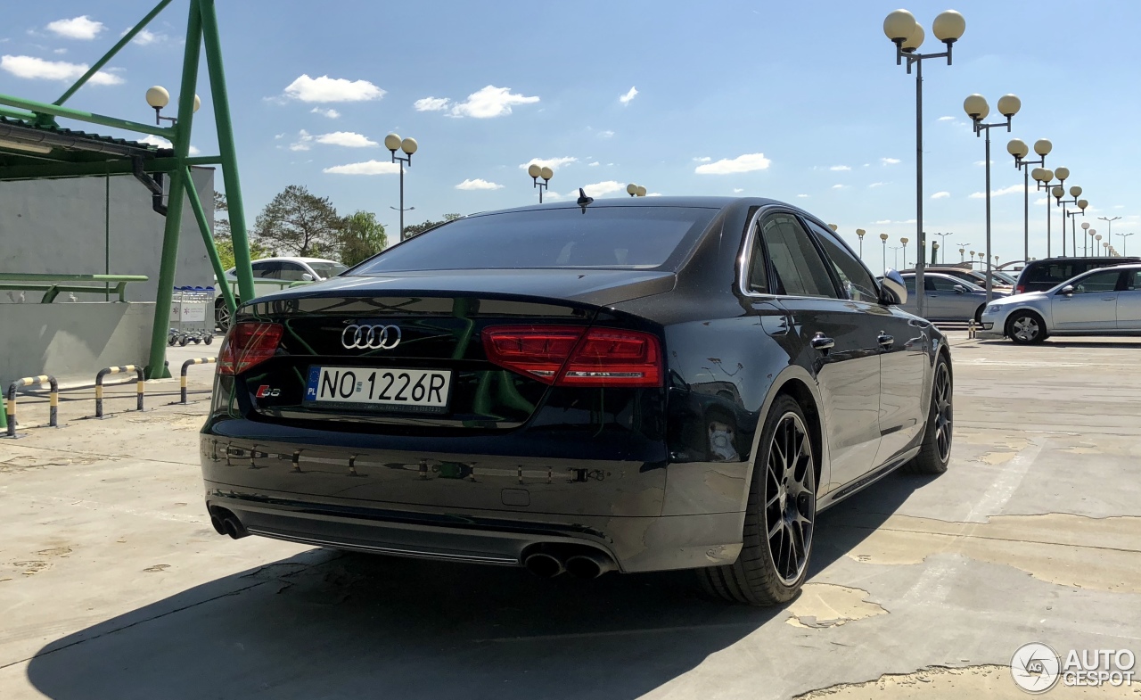 Audi S8 D4