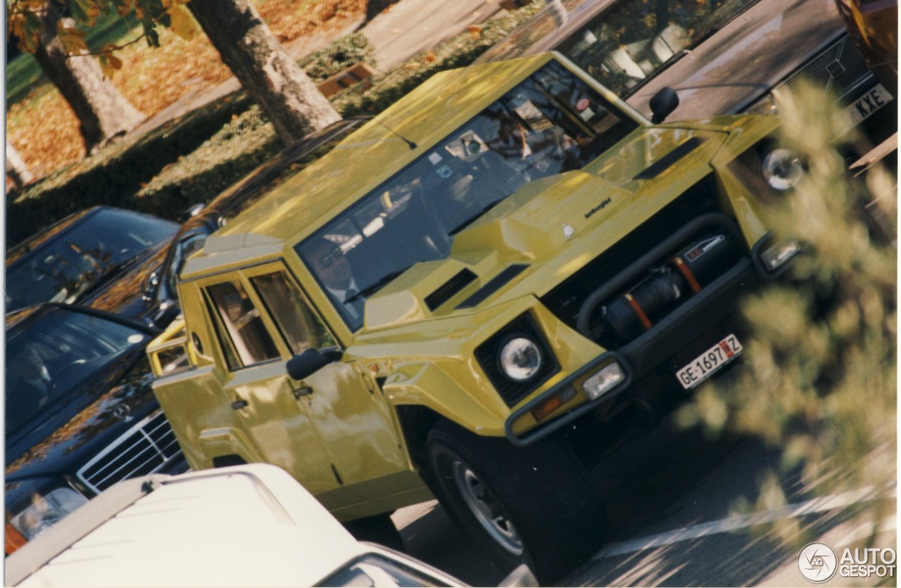 Lamborghini LM002