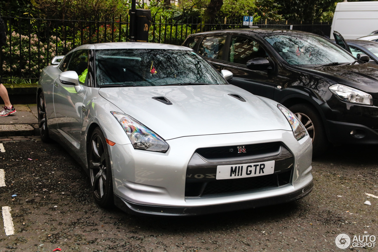 Nissan GT-R