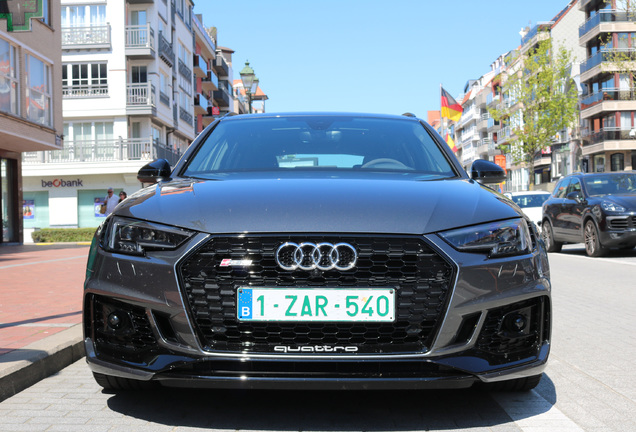 Audi RS4 Avant B9