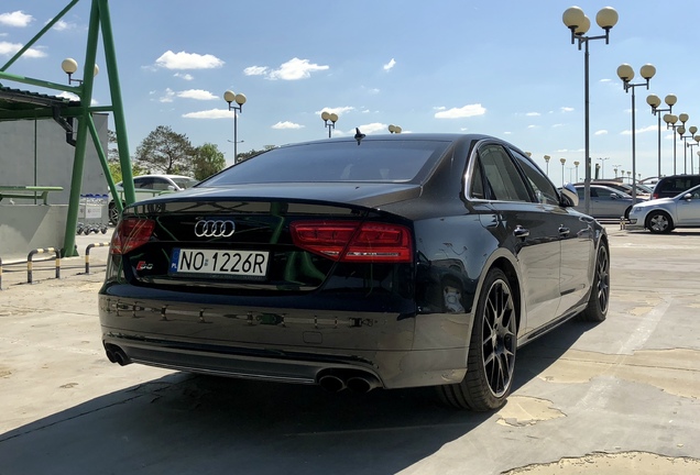 Audi S8 D4