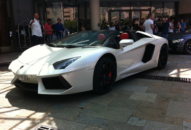 Lamborghini Aventador LP700-4 Roadster