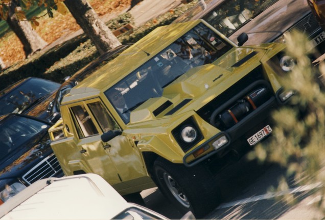 Lamborghini LM002