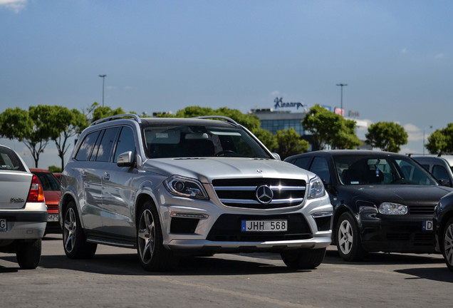 Mercedes-Benz GL 63 AMG X166