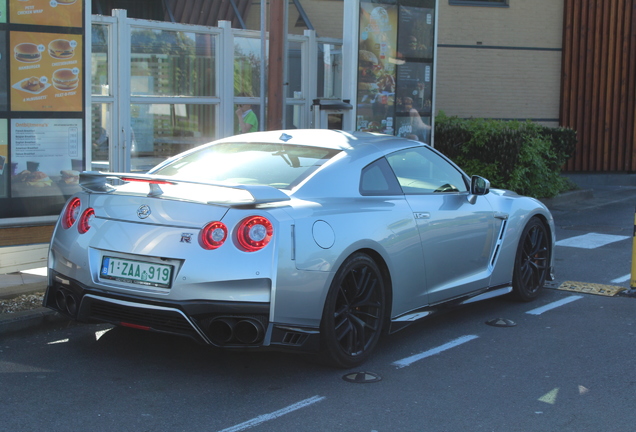 Nissan GT-R 2017