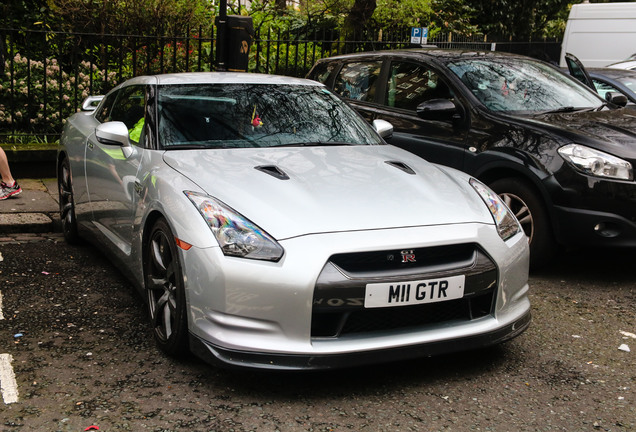 Nissan GT-R