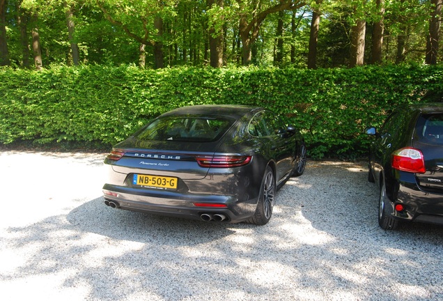 Porsche 971 Panamera Turbo