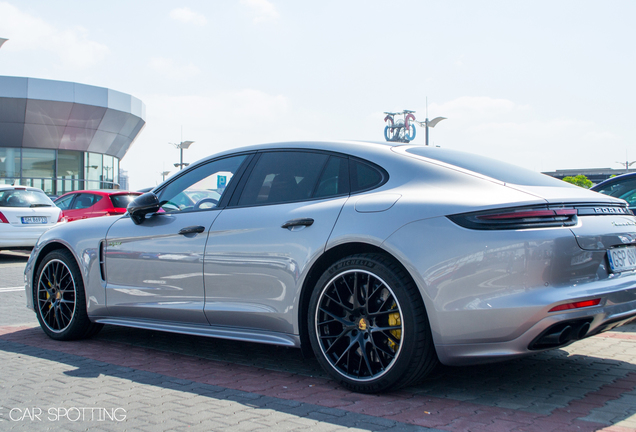 Porsche 971 Panamera Turbo S E-Hybrid