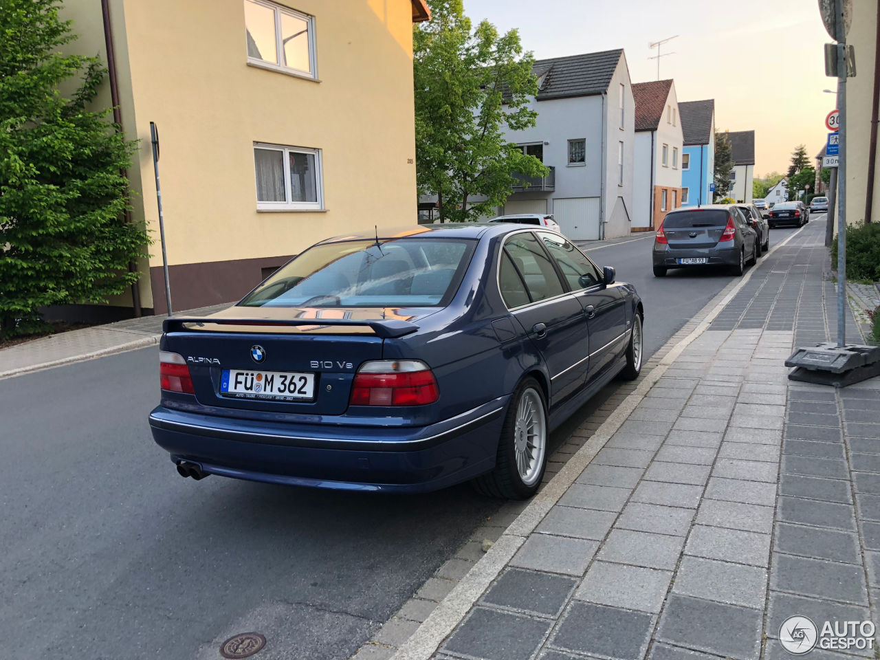 Alpina B10 V8