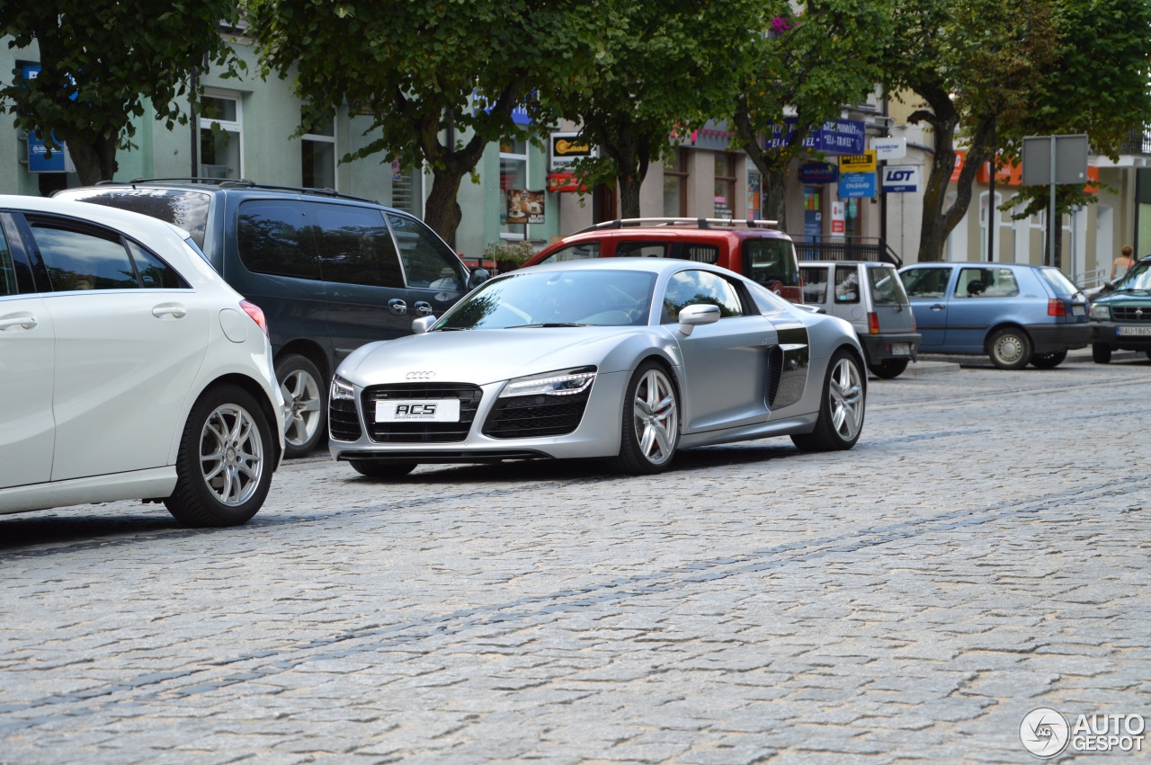 Audi R8 V10 2013