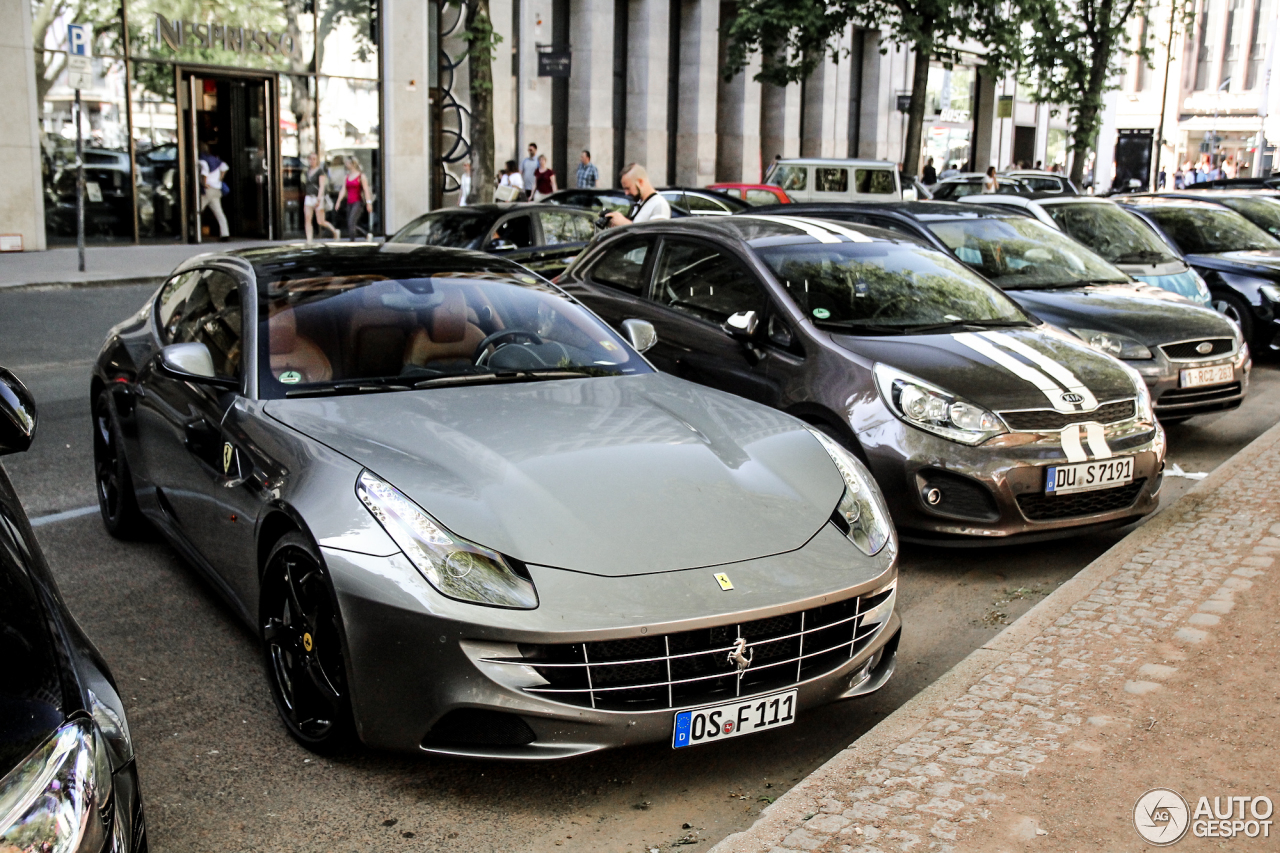 Ferrari FF