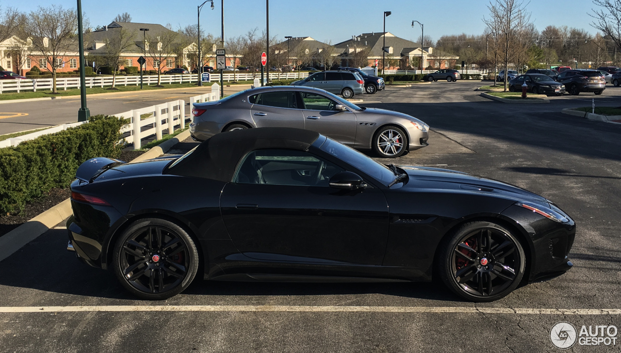 Jaguar F-TYPE R AWD Convertible