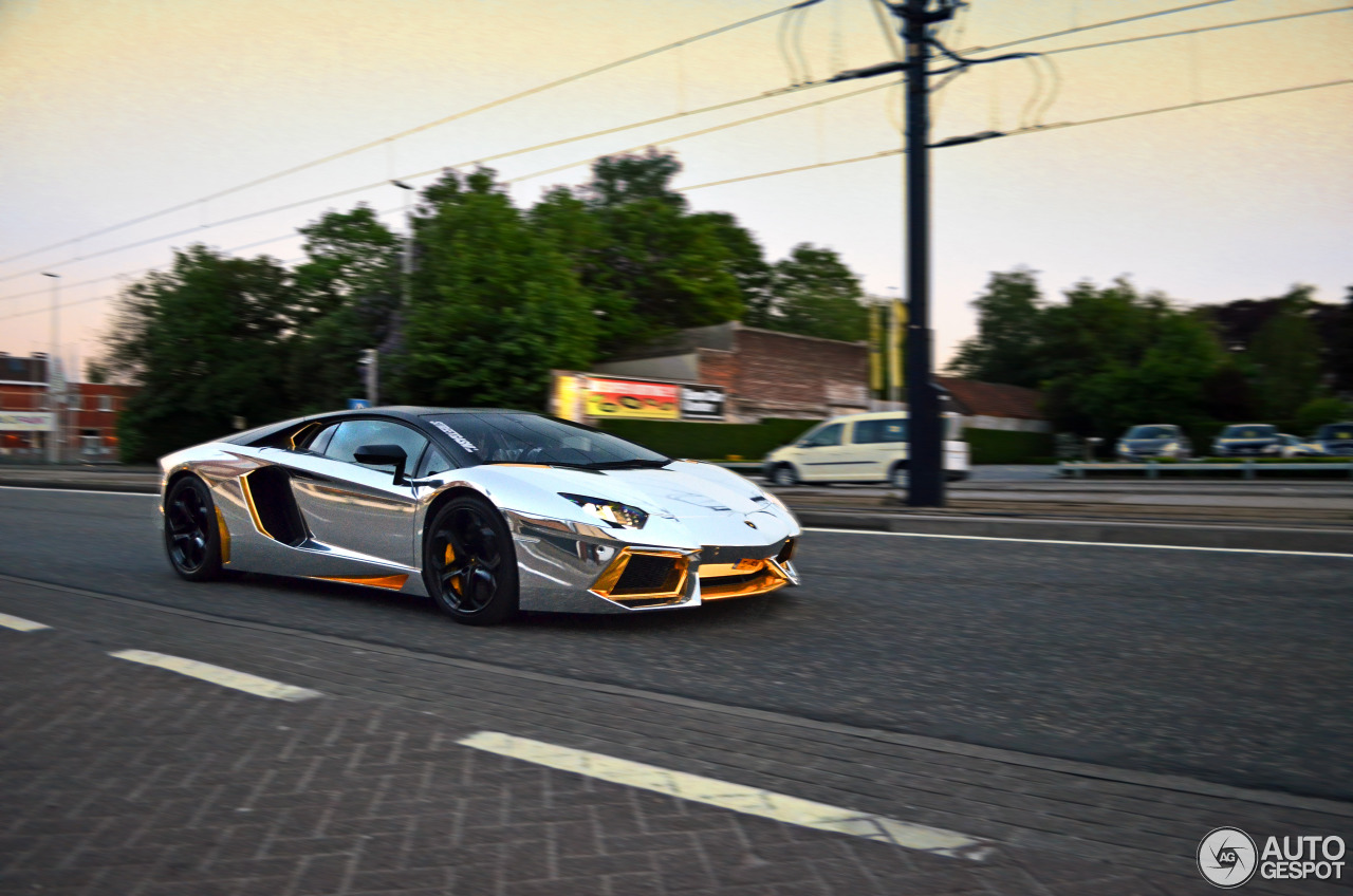 Lamborghini Aventador LP700-4