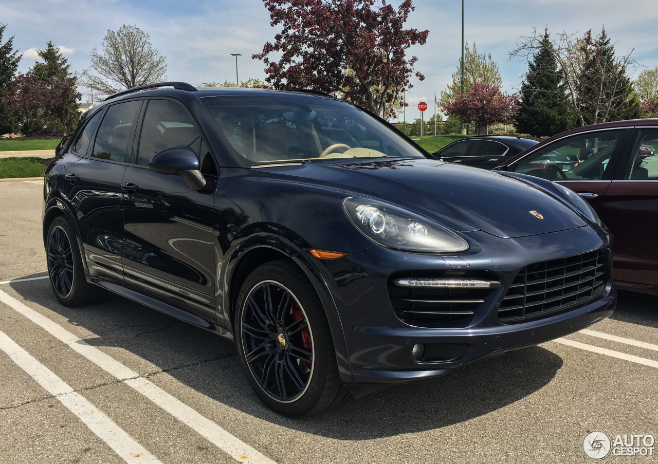 Porsche 958 Cayenne GTS