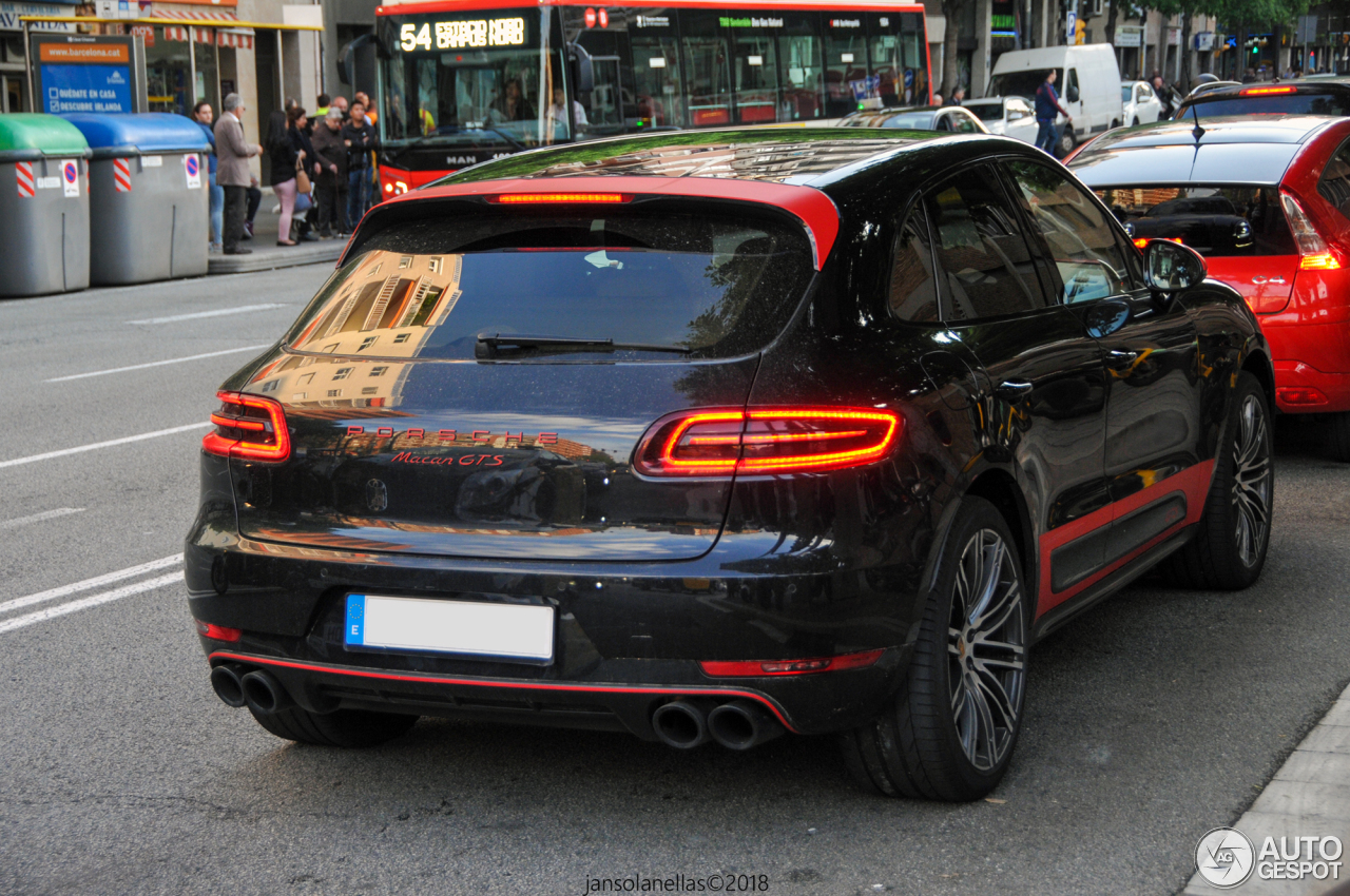 Porsche 95B Macan GTS