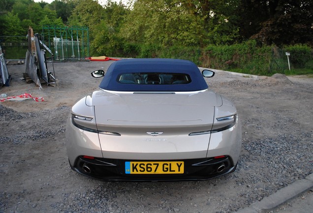 Aston Martin DB11 V8 Volante