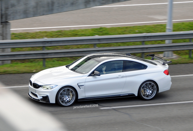 BMW M4 F82 CS