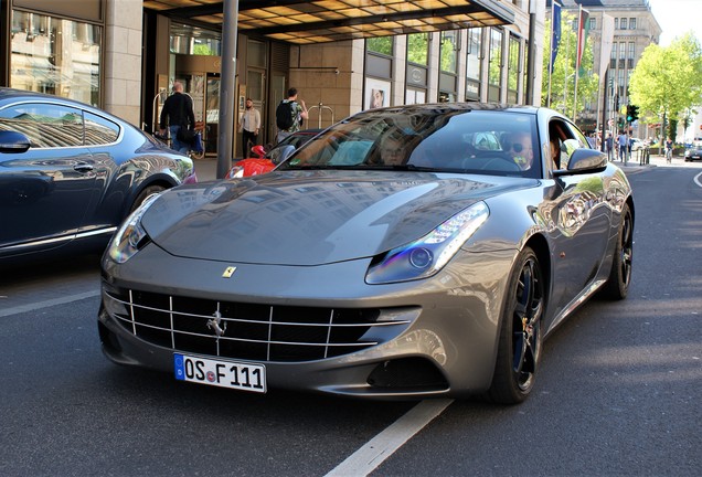 Ferrari FF