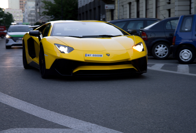 Lamborghini Aventador LP750-4 SuperVeloce