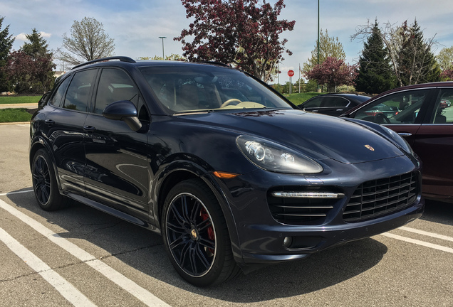 Porsche 958 Cayenne GTS