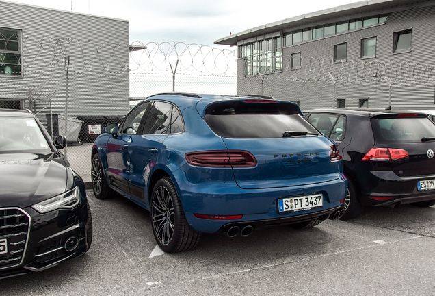 Porsche 95B Macan Turbo