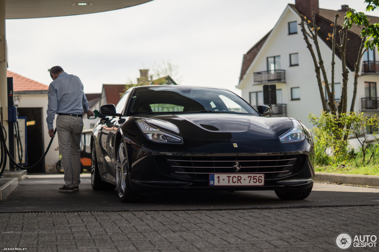 Ferrari GTC4Lusso