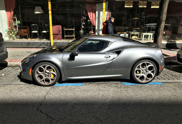 Alfa Romeo 4C Coupé