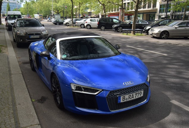 Audi R8 V10 Spyder 2016