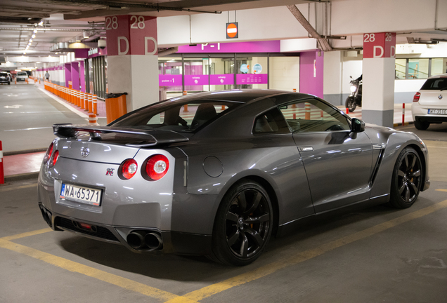 Nissan GT-R