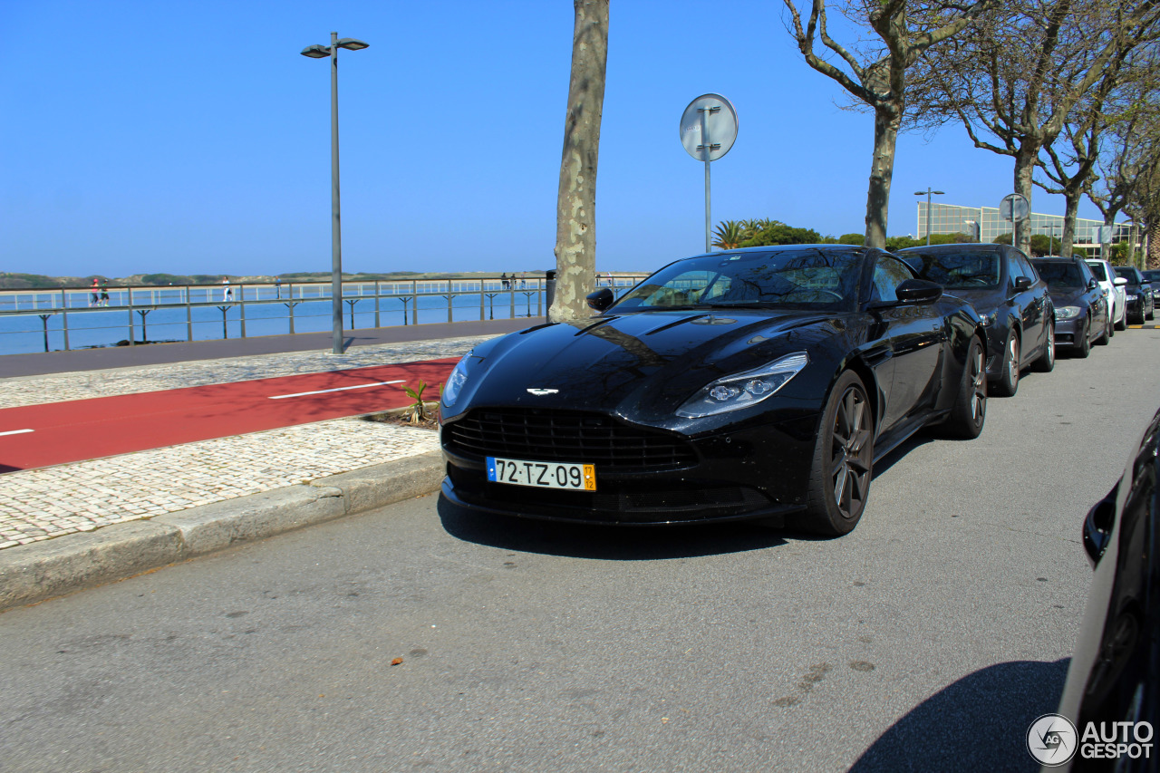 Aston Martin DB11