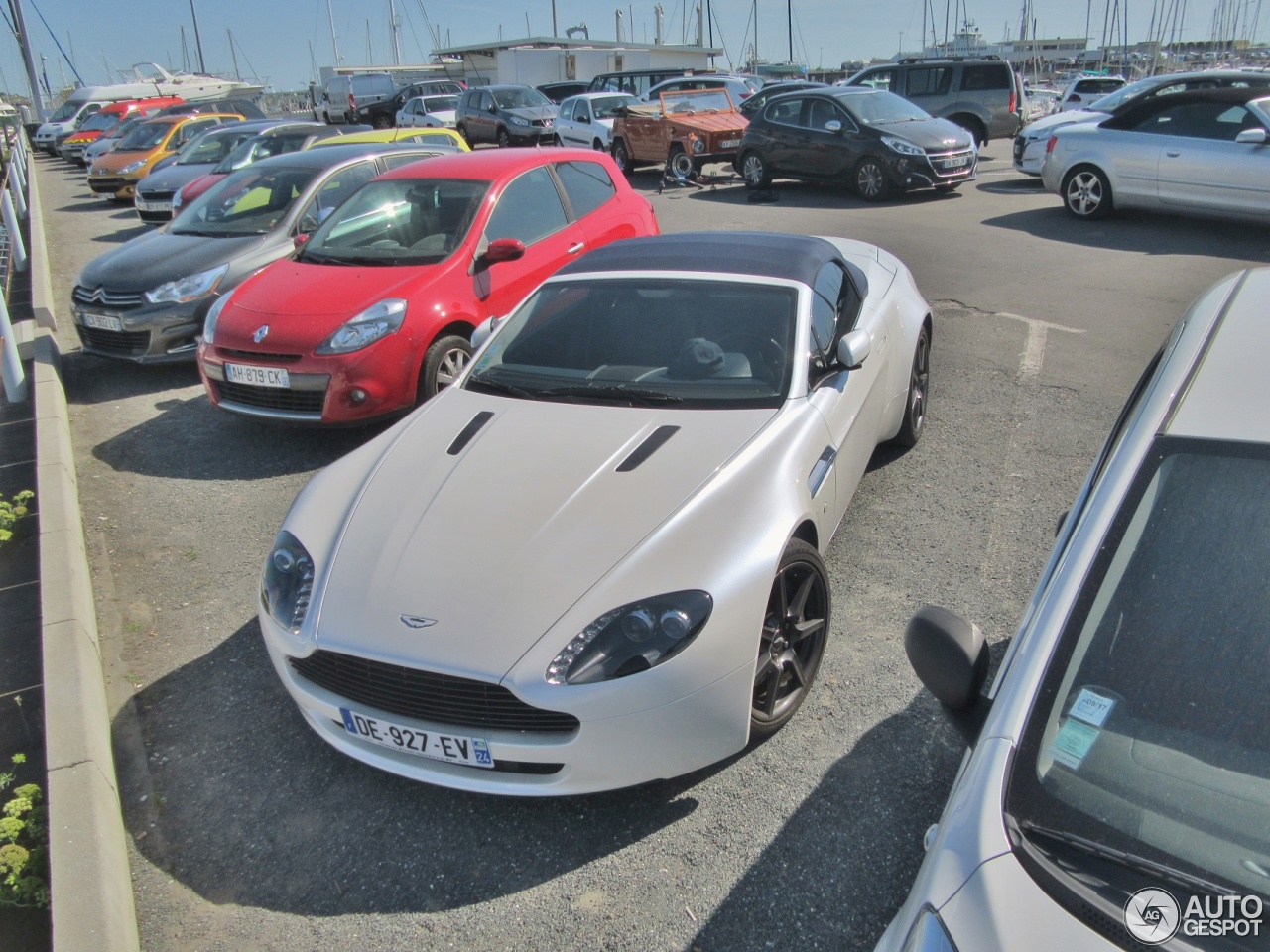 Aston Martin V8 Vantage Roadster