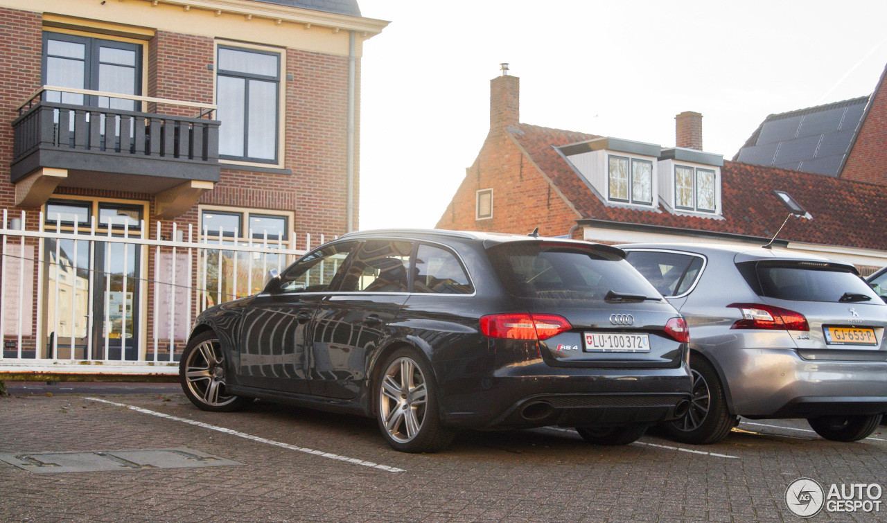 Audi RS4 Avant B8