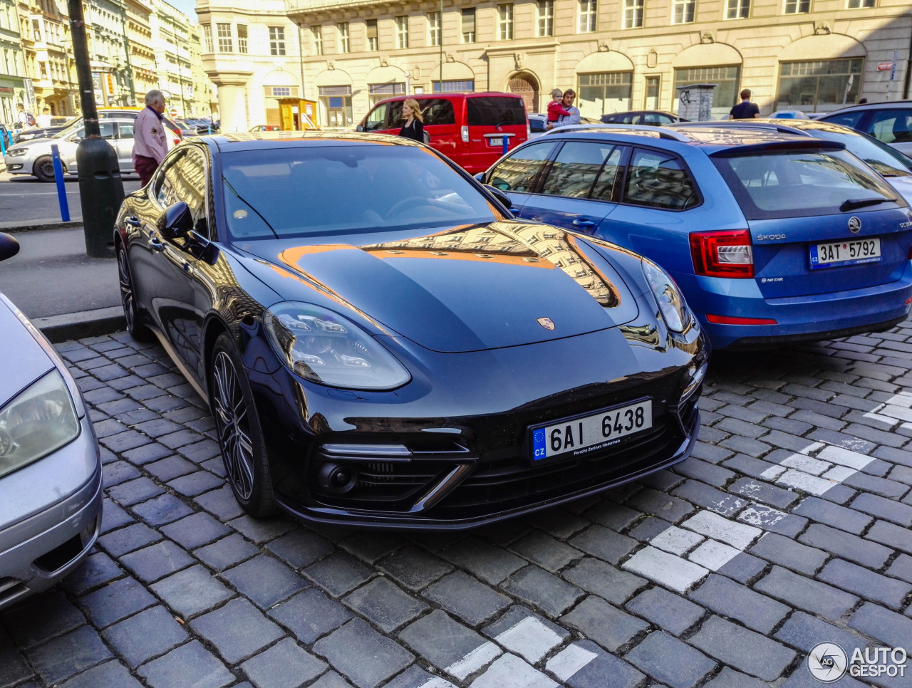 Porsche 971 Panamera Turbo