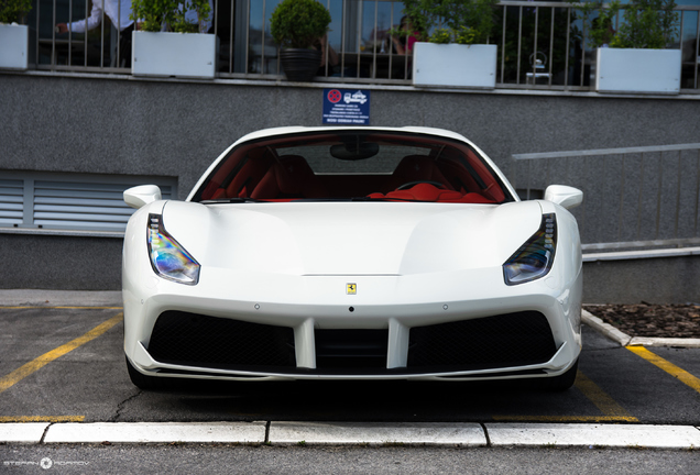 Ferrari 488 Spider